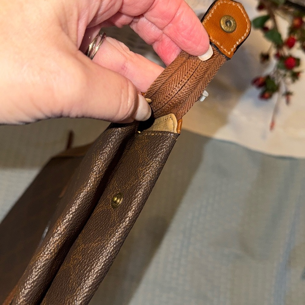 Bally Brown and Tan Leather Pouch - Picture 6 of 6